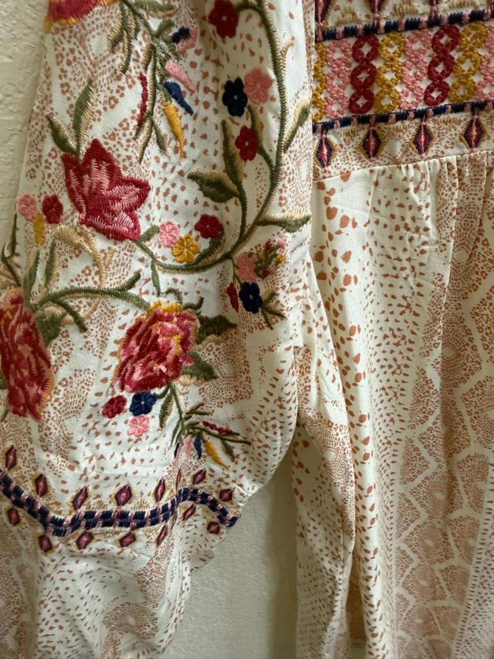 Savanna Jane Cream Embroidered Floral Boho Tunic - Picture 4 of 11